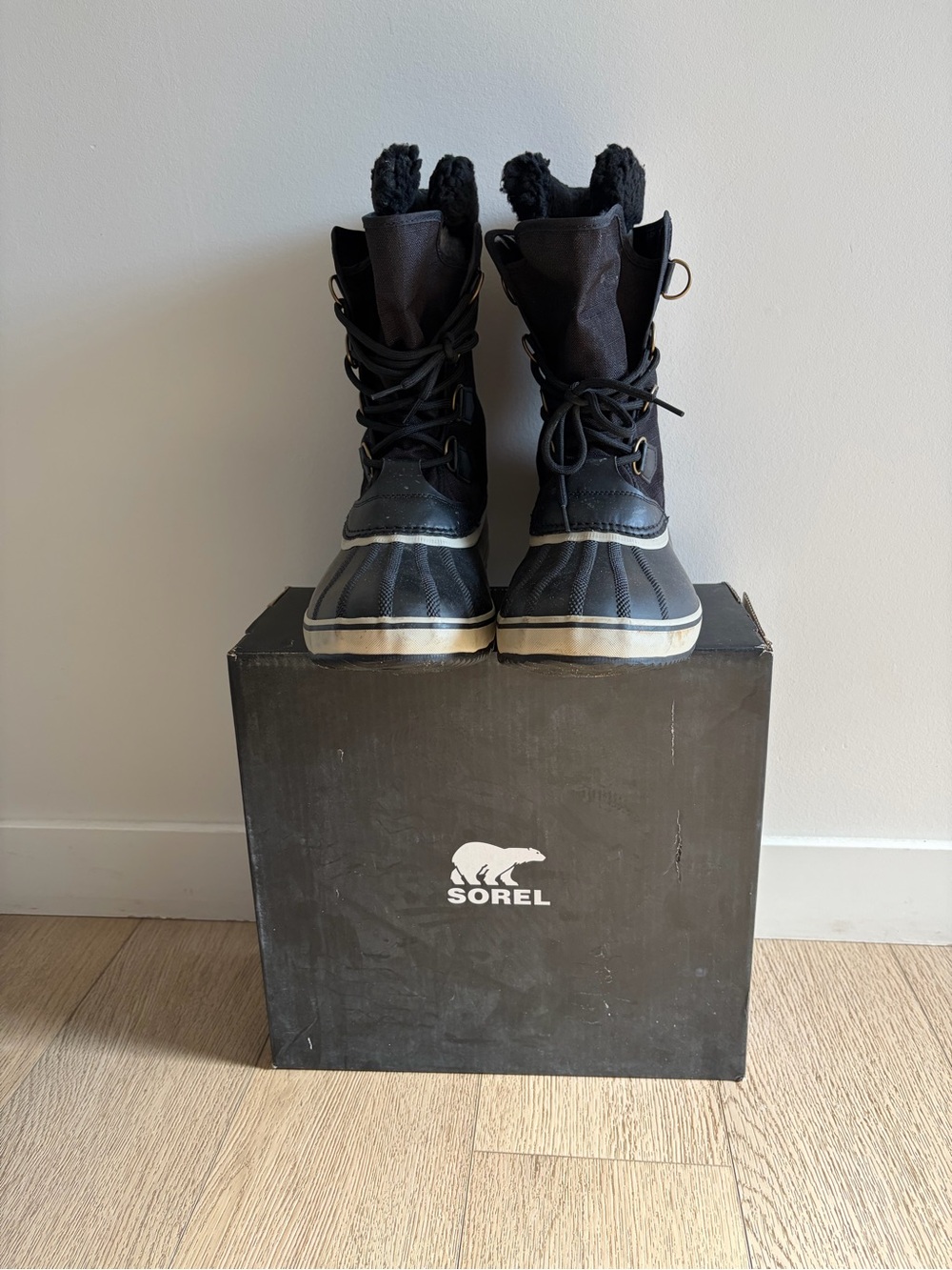 Sorel Men’s Black Lace-Up Insulated Snow Boots